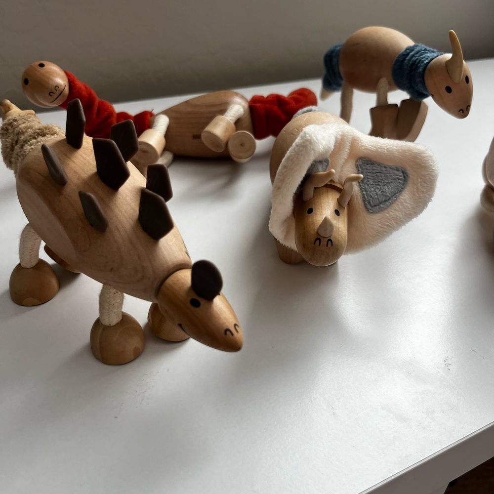 Anamalz natural wooden dinosaur toys 5 total